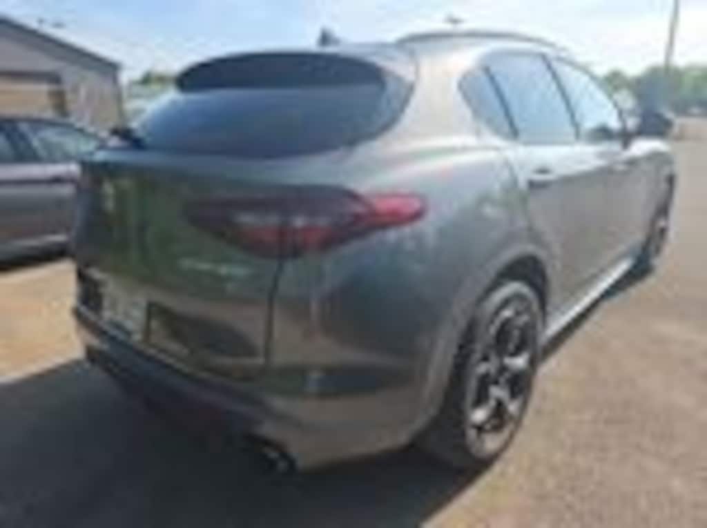 Used 2023 Alfa Romeo Stelvio Ti SUV