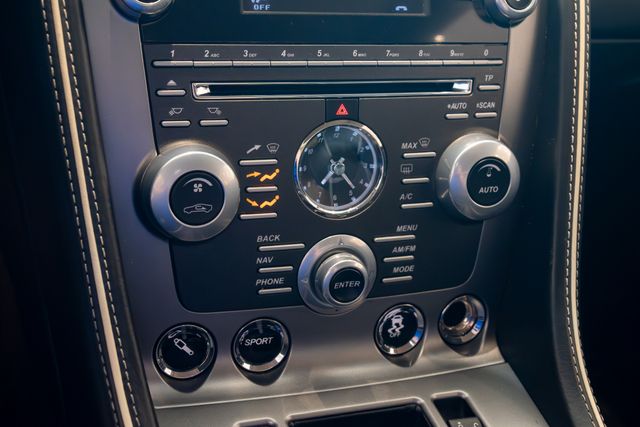 2012 Aston Martin Virage Base - Photo 22
