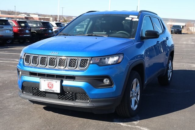 2024 Jeep Compass Latitude photo 4