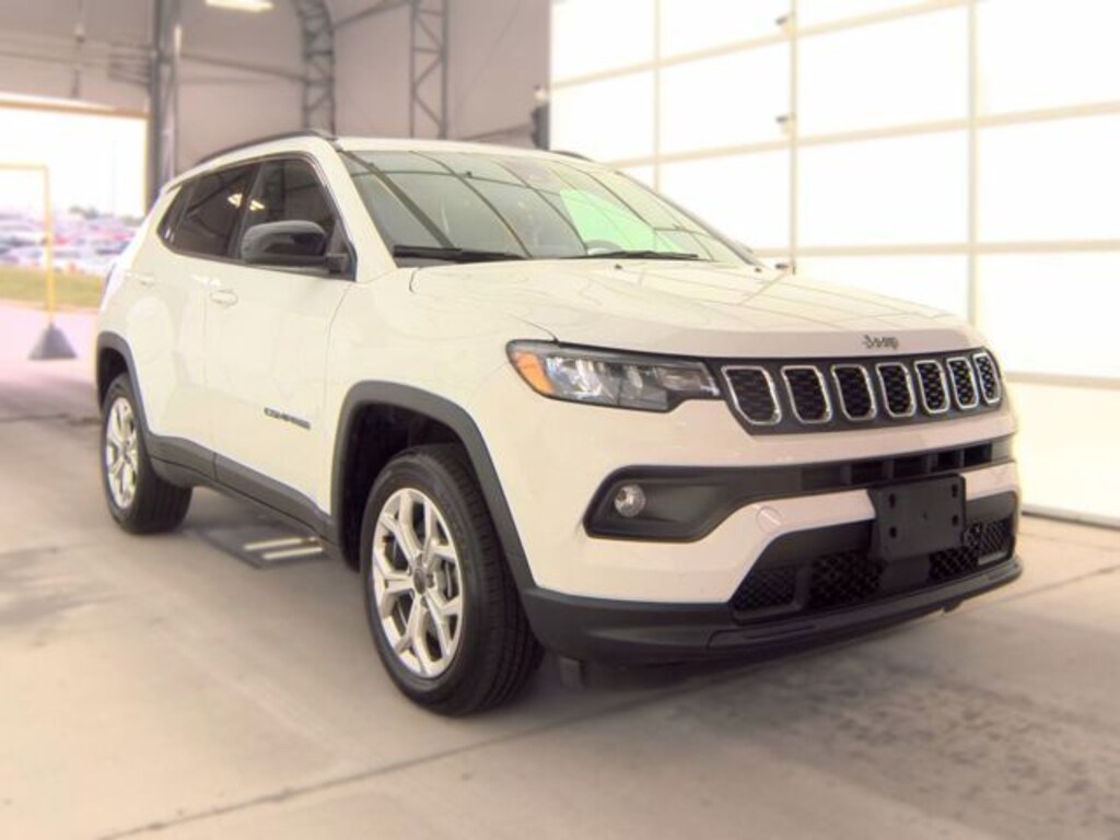 Used 2025 Jeep Compass Latitude SUV