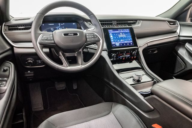 2025 Jeep Grand Cherokee Laredo - Photo 6