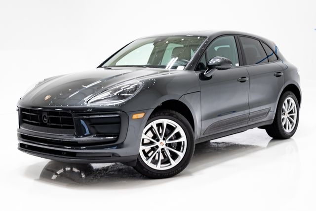 2024 Porsche Macan -'s photo