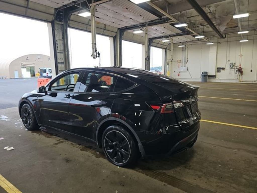 Used 2023 Tesla Model Y Long Range SUV
