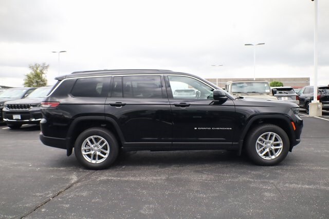 2025 Jeep Grand Cherokee Laredo X photo 4
