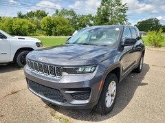 2023 Jeep Grand Cherokee Laredo SUV