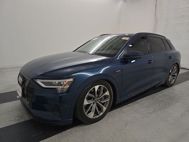2021 Audi e-tron 95 kWh Premium Plus quattro's photo