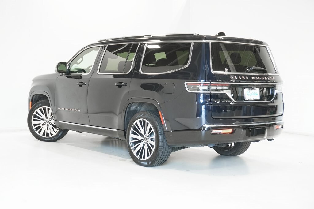 2024 Jeep Grand Wagoneer III photo 4