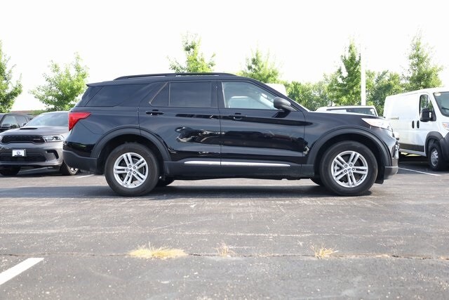 2024 Ford Explorer XLT photo 3