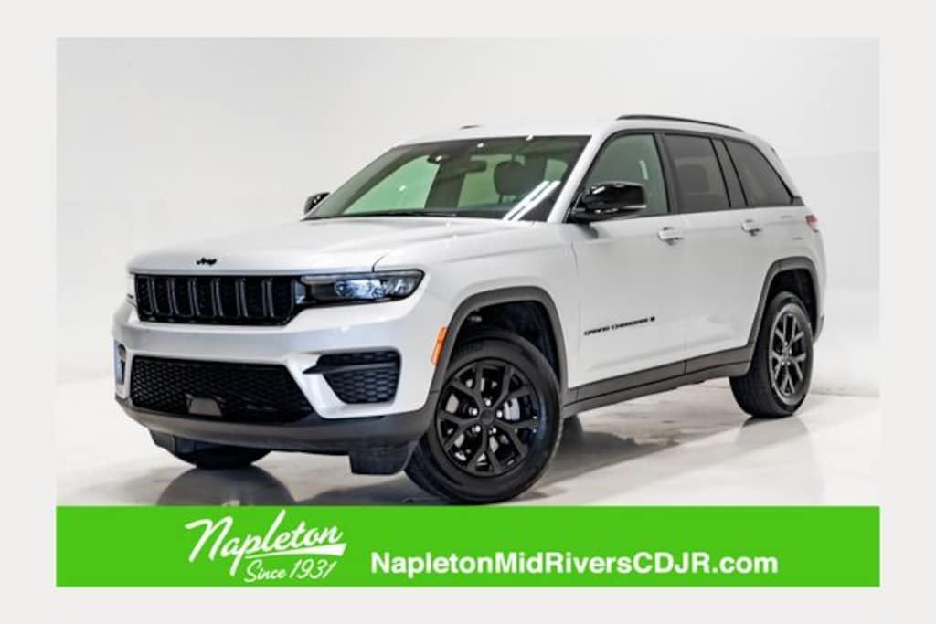 Certified 2025 Jeep Grand Cherokee Laredo SUV