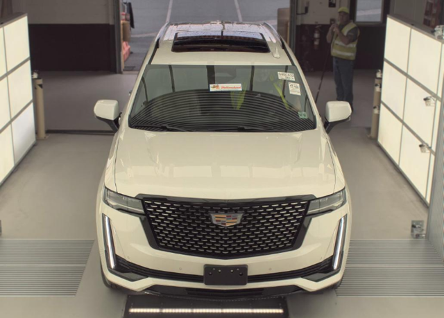  CADILLAC Escalade