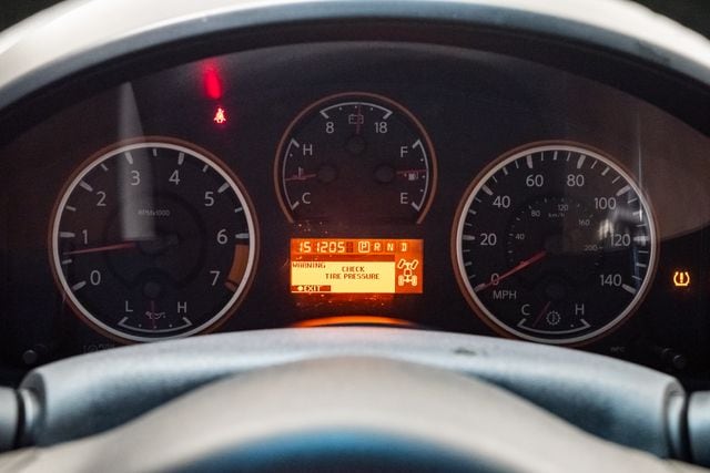 2012 Nissan Titan SV - Photo 11
