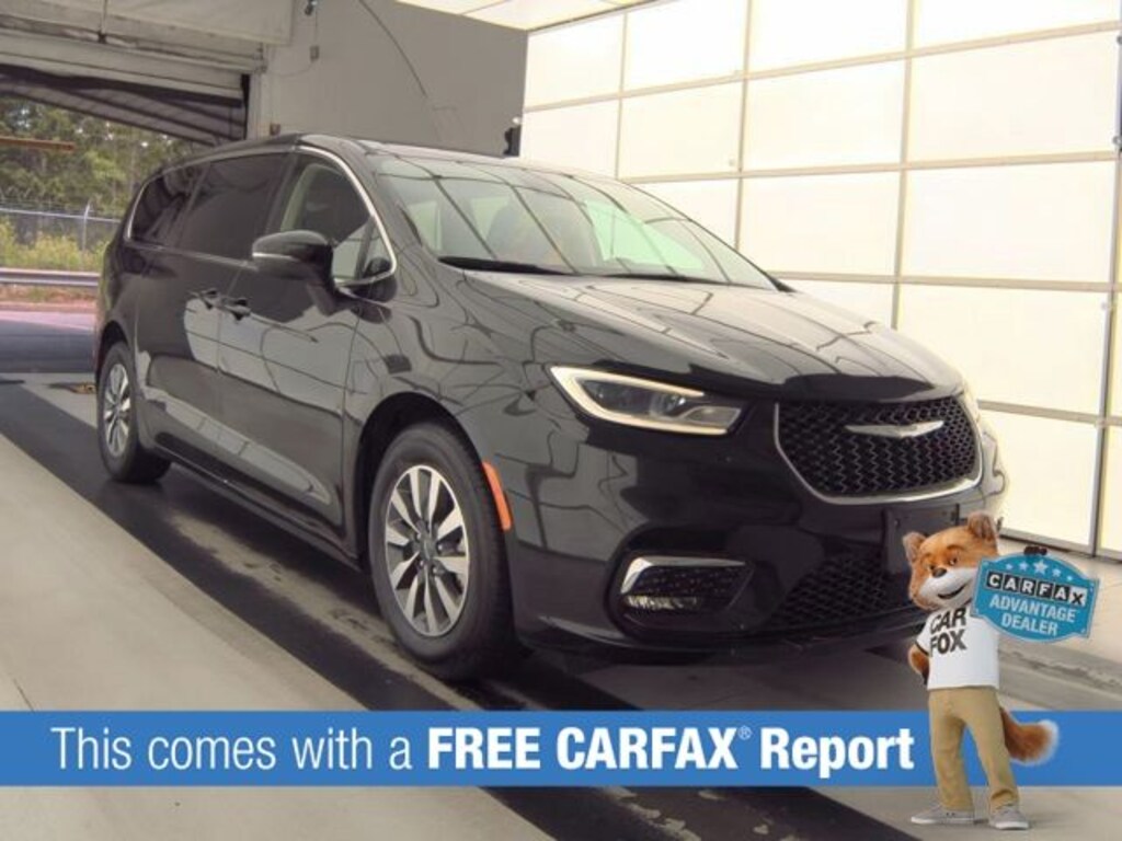 Used 2023 Chrysler Pacifica Plug-In Hybrid Touring L Van Passenger Van