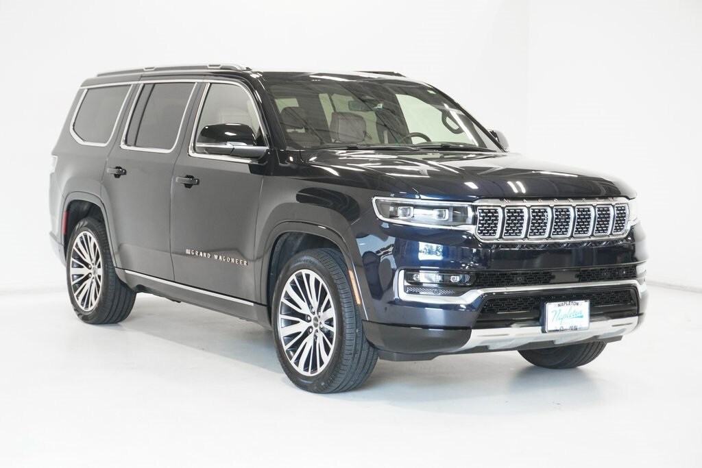 2024 Jeep Grand Wagoneer III photo 3