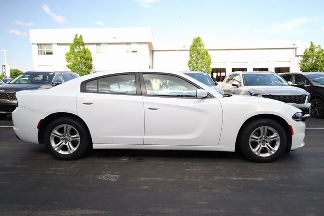 2022 Dodge Charger SXT photo 4