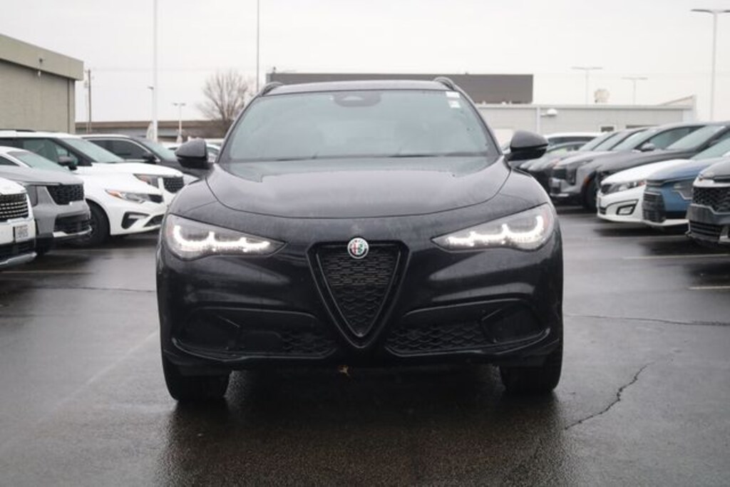 New 2025 Alfa Romeo Stelvio AWD Sport Utility