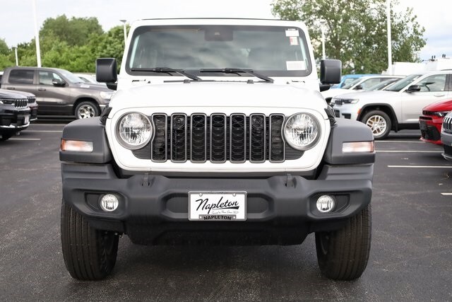 2025 Jeep Wrangler Sport S photo 3
