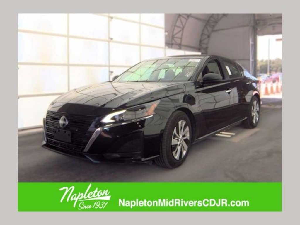 Used 2024 Nissan Altima 2.5 S Sedan
