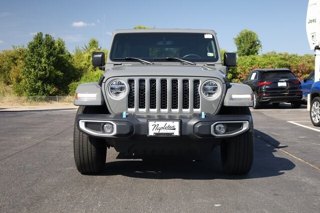 2022 Jeep Wrangler Unlimited 4xe Sahara photo 2