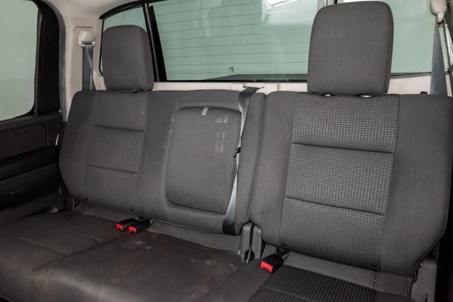 2012 Nissan Titan SV - Photo 20