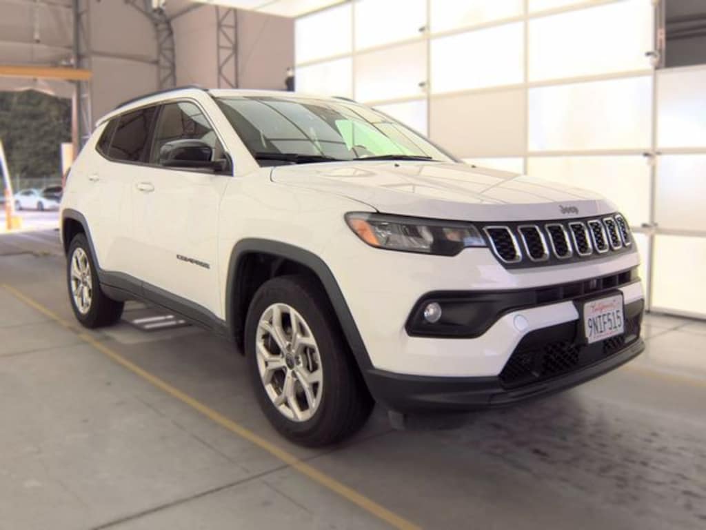 Used 2025 Jeep Compass Latitude SUV