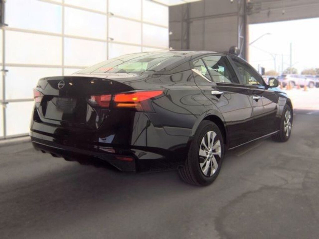Used 2024 Nissan Altima 2.5 S Sedan