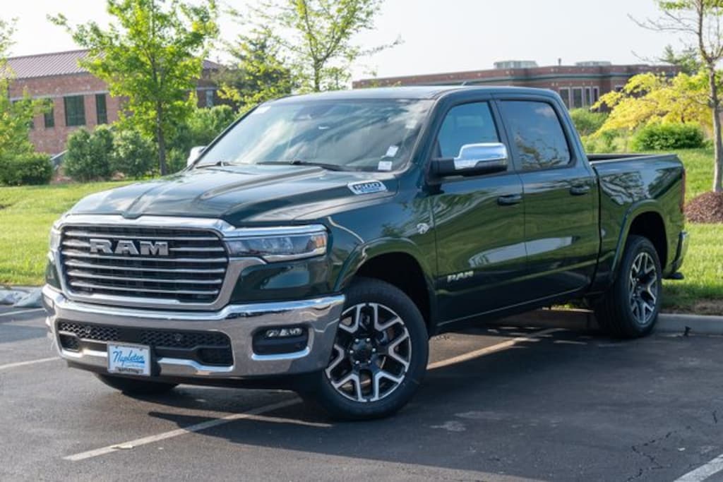 New 2026 Ram 1500 LARAMIE CREW CAB 4X4 5'7 BOX Pickup