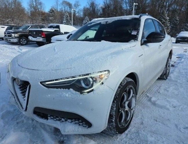 2023 Alfa Romeo Stelvio Ti SUV