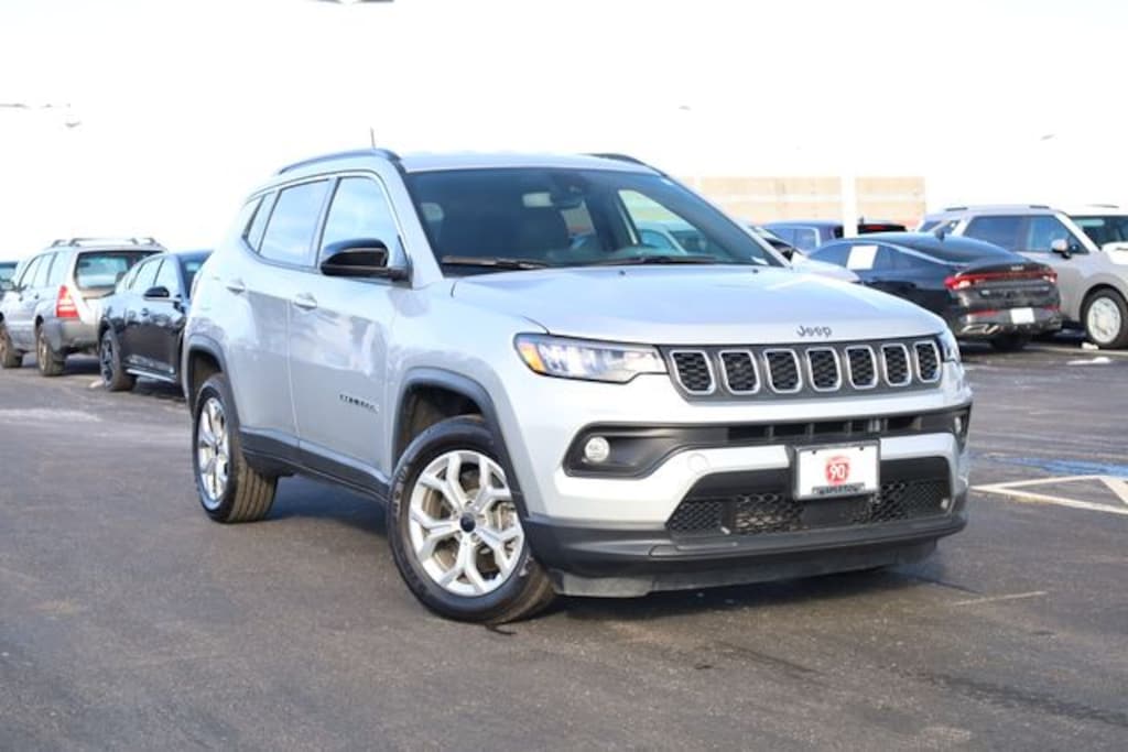 Used 2025 Jeep Compass Latitude SUV
