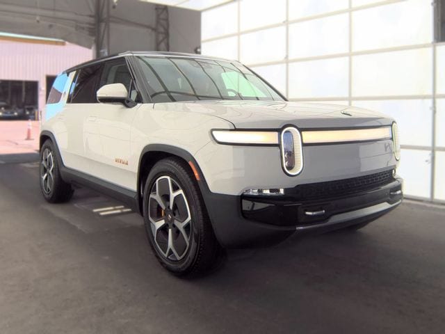 Used 2024 Rivian R1S Adventure with VIN 7PDSGABA9RN041221 for sale in St. Peters, MO