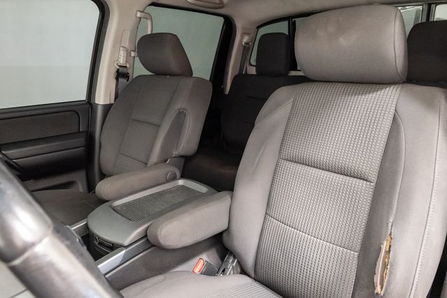 2012 Nissan Titan SV - Photo 8