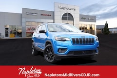 2023 Jeep Cherokee Altitude Lux SUV