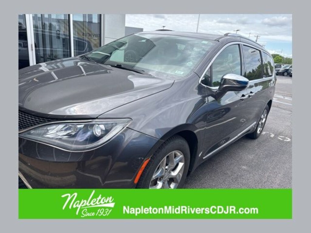 Used 2017 Chrysler Pacifica Limited Van