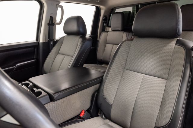 2017 Nissan Titan S - Photo 9