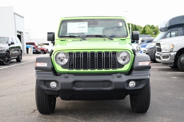 2025 Jeep Wrangler Sport S photo 3
