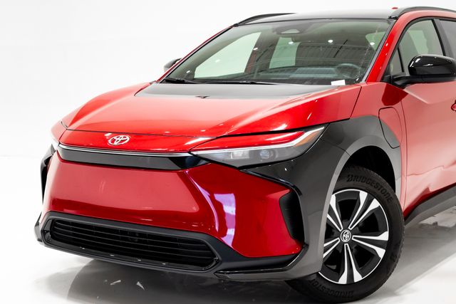 Used 2024 Toyota bZ4X XLE with VIN JTMAAAAA9RA031236 for sale in St. Peters, MO