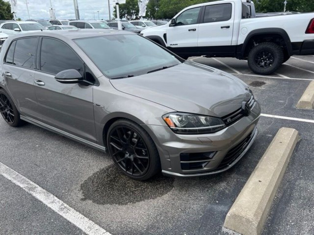 Used 2017 Volkswagen Golf R 4-Door w/DCC & Navigation (M6) Hatchback