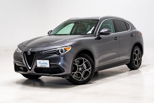 2019 Alfa Romeo Stelvio AWD's photo