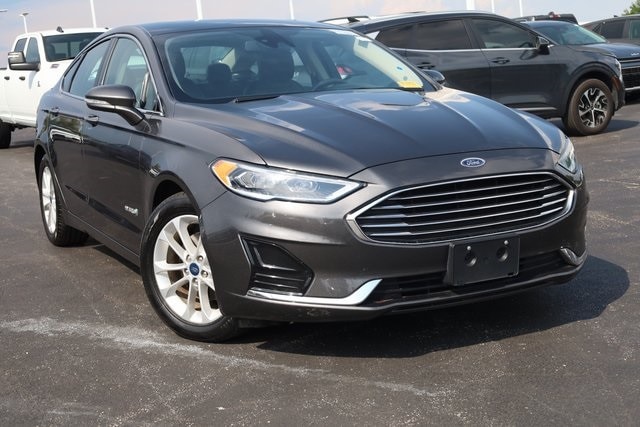 Used 2019 Ford Fusion Hybrid SEL with VIN 3FA6P0MU8KR201558 for sale in Saint Peters, MO