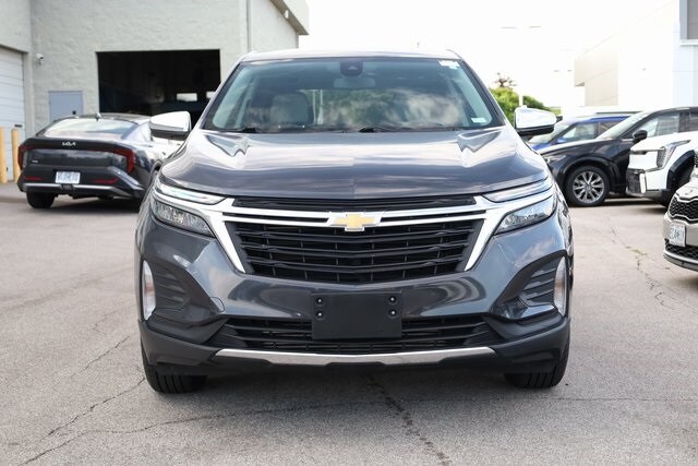 2022 Chevrolet Equinox LT photo 2