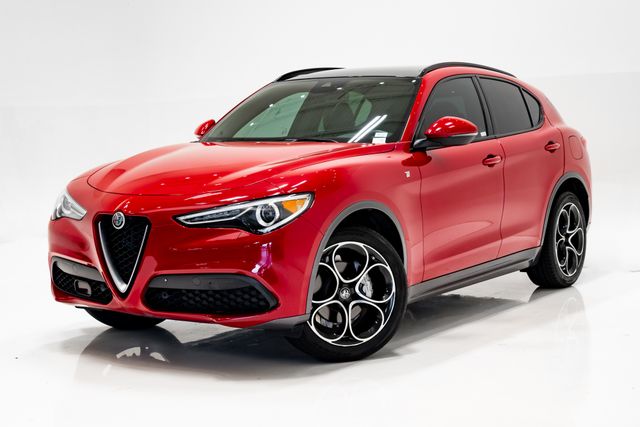 2023 Alfa Romeo Stelvio Ti AWD's photo