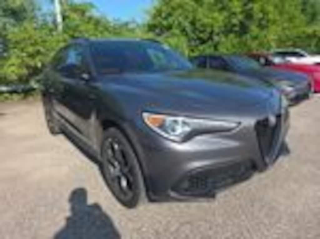 Used 2023 Alfa Romeo Stelvio Ti SUV