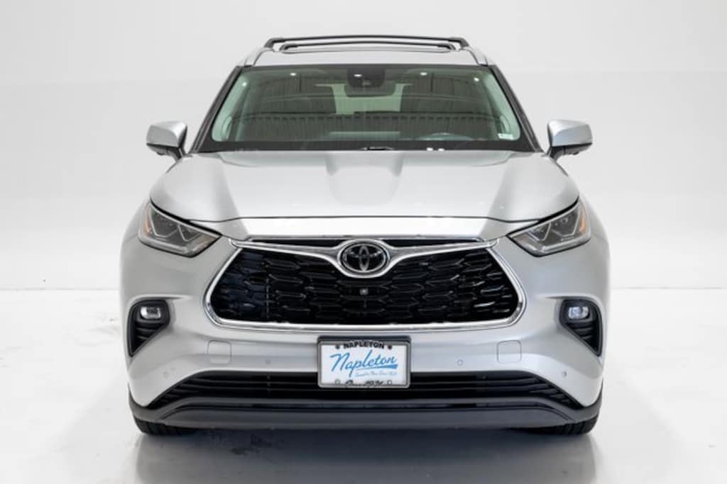 Used 2023 Toyota Highlander Limited SUV