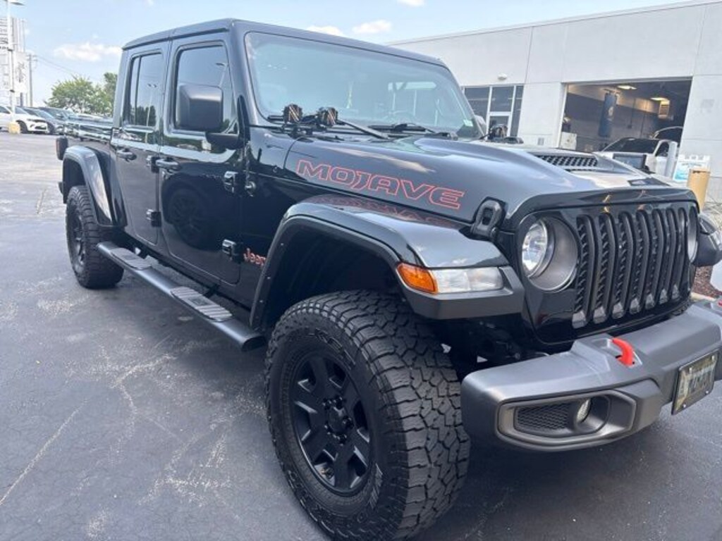 Used 2023 Jeep Gladiator Mojave Truck Crew Cab