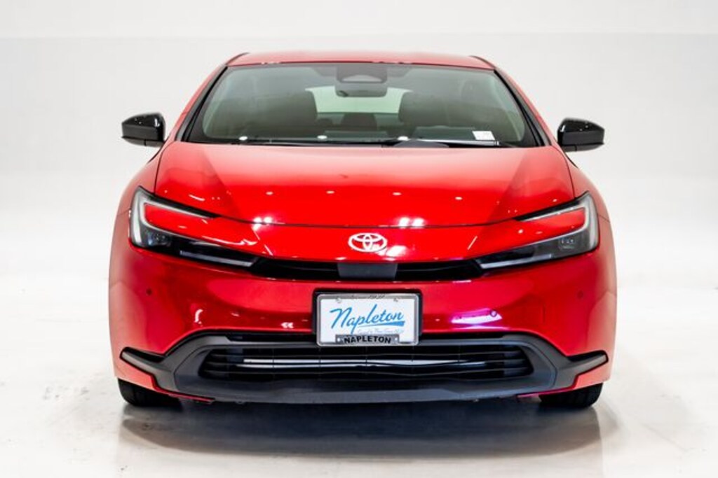 Used 2025 Toyota Prius LE Hatchback