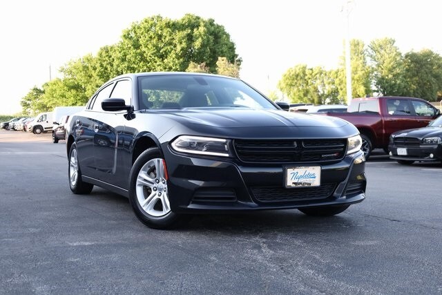 2023 Dodge Charger SXT photo 2