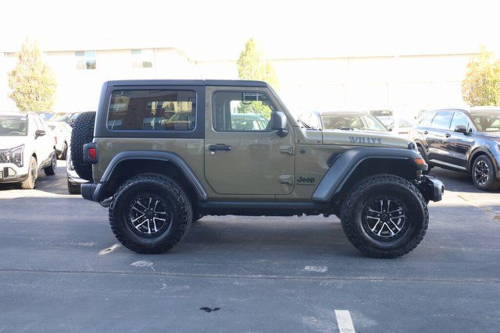 Used 2025 Jeep Wrangler Sport SUV