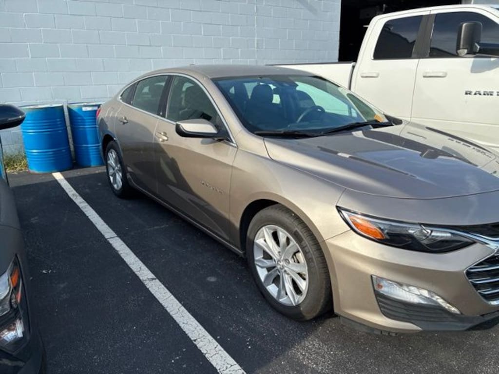 Used 2025 Chevrolet Malibu 1LT Sedan
