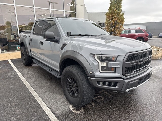 2019 Ford F-150 Raptor photo 3