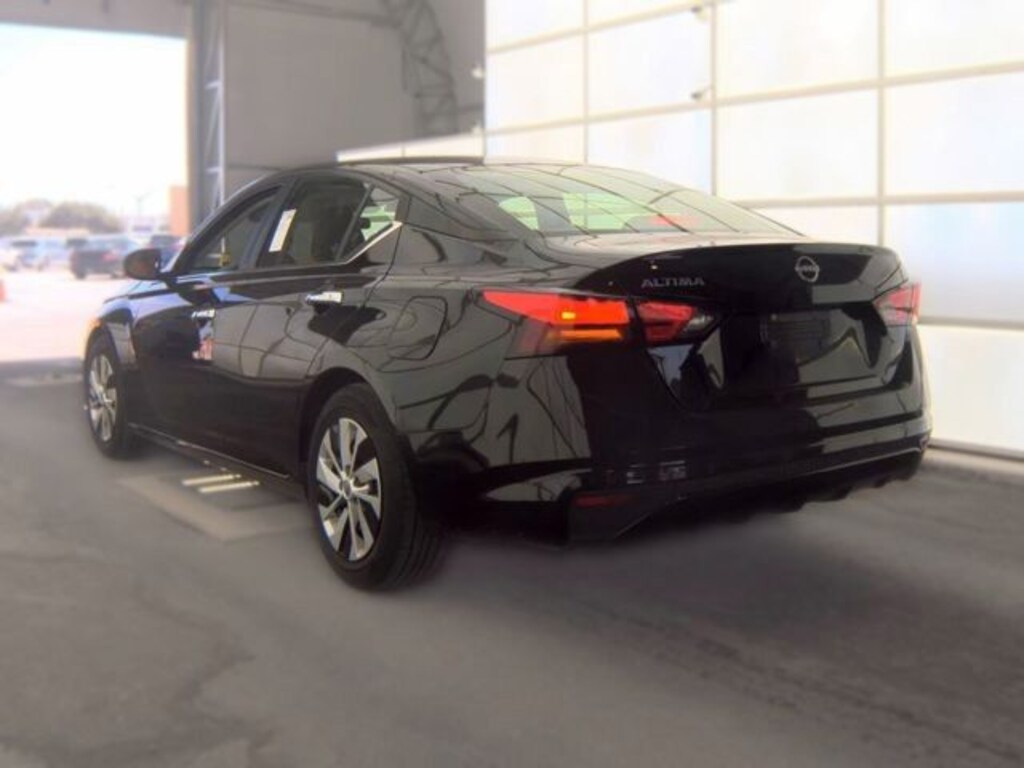 Used 2024 Nissan Altima 2.5 S Sedan