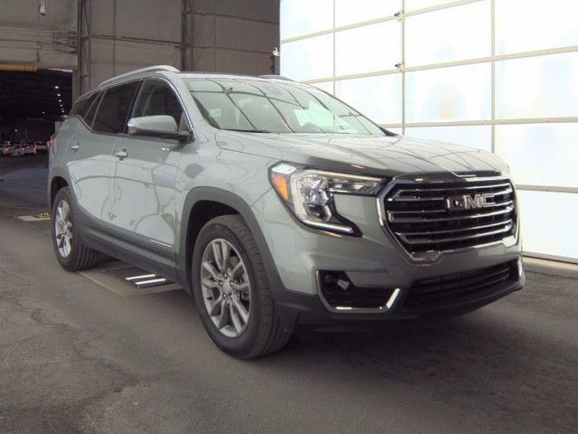 2024 Gmc Terrain SLT photo 2